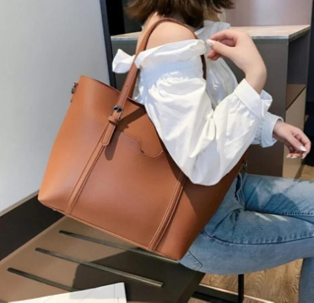 Women's PU Leather Plain Tote Handbag β Elegant Top Handle (14 x 11.5 in)